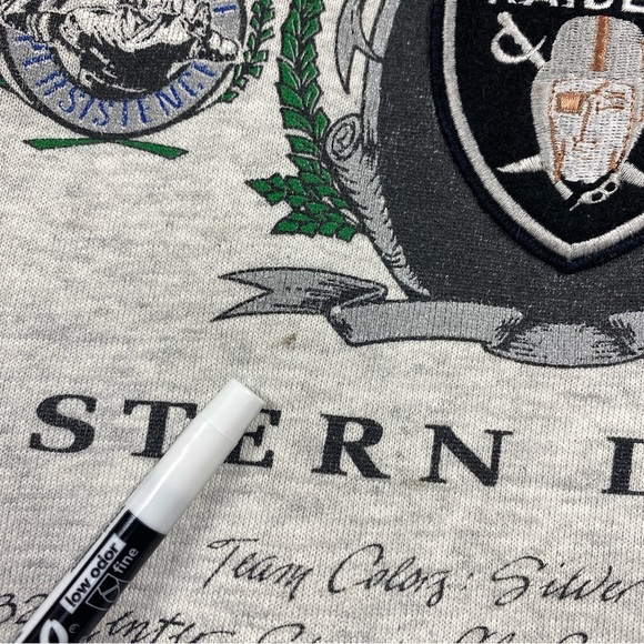 Vintage Nutmeg Mills NFL Raiders Sweatshirt Size Large - Picture 5 of 15